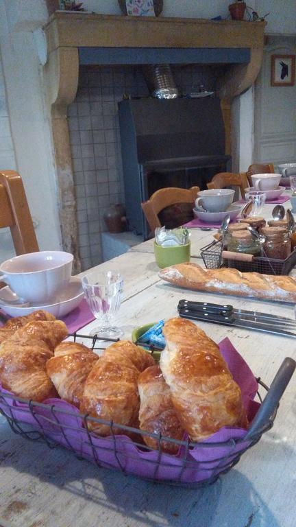 Fenetre Sur Loire Bed and Breakfast Iguerande Buitenkant foto